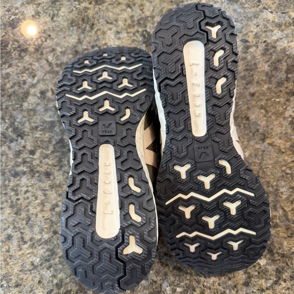 VEJA CONDOR ROYALE ALVEOMESH RUNNING SHOES - Picture 9 of 12